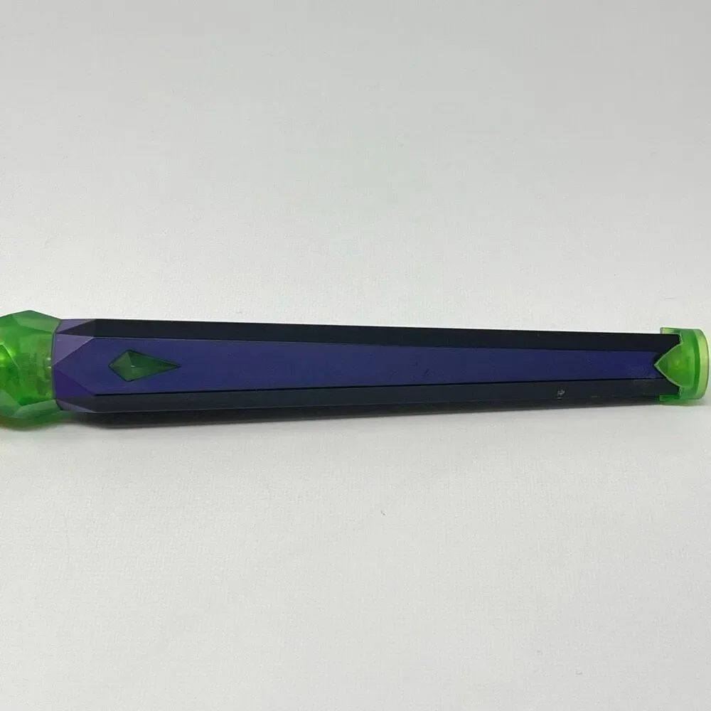 MagiQuest Great Wolf Lodge Wand Green Gem Purple Blue Vine Works 2022 No Topper